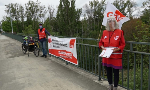 Entlang des Ringgleises informierten die Gewerkschaften anlässlich des "Tages der Arbeit".