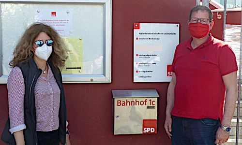 Susanne Fahlbusch, stellvertretende Unterbezirksvorsitzende und Marcus Bosse, Unterbezirksvorsitzender. 