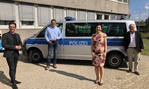 Von links nach rechts: Falko Mohrs MdB, Andreas Große (Personalratsvorsitzender), Immacolata Glosemeyer MdL und Olaf Gösmann (Leiter Polizeiinspektion Wolfsburg/Helmstedt).