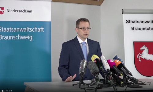 Hans Christian Wolters, Pressesprecher der Staatsanwaltschaft Braunschweig bei der Pressekonferenz zu neuen Erkenntnissen im Fall Maddie. 