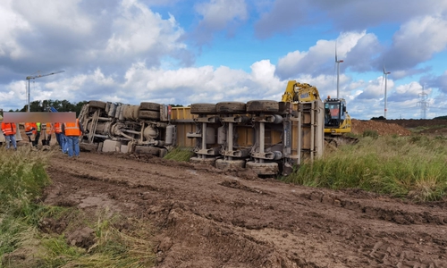 Der verunfallte Lkw.