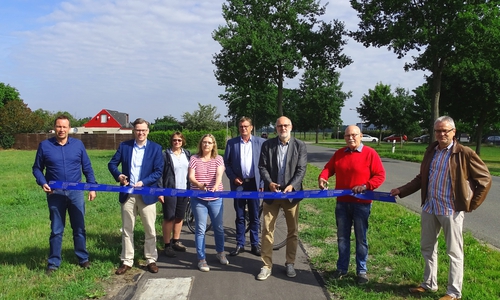 Zwischen Hillerse und Dalldorf kann nun auf einem frisch sanierten Radweg gependelt werden. 
