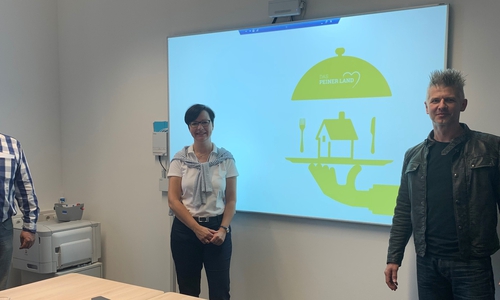 Planungstreffen_Heimat à la carte, v.l.: Torsten Kowohl (Theaterrestaurant Peiner Festsäle), Birgit Anskat (wito gmbh), Sven Rohde (Grafikdesigner aus Bülten)