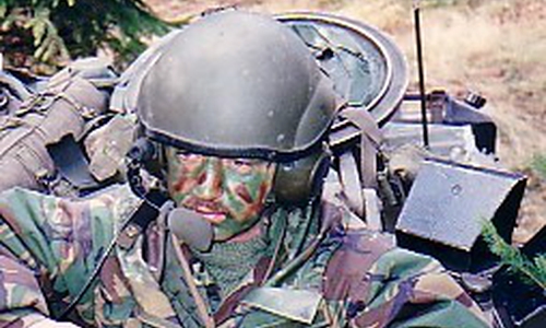 Simon Hogben als Sergeant der britischen Armee. Das Foto entstand 1986 auf einer Übung.