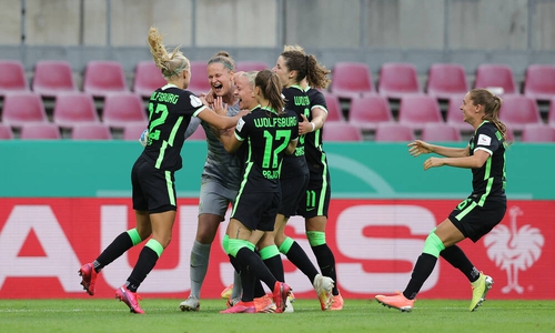 Die Freude war groß: Die VfL-Frauen siegten im DFB-Pokalfinale gegen die SGS Essen.