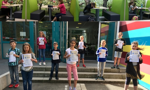 Während der Klausur: Swantje, Marlon, Luise und Hanna/Bei der Ehrung: Neo, Nele, Marlene, Marila, Leonie, Jukka, Hermann, Daniel und Alexander.