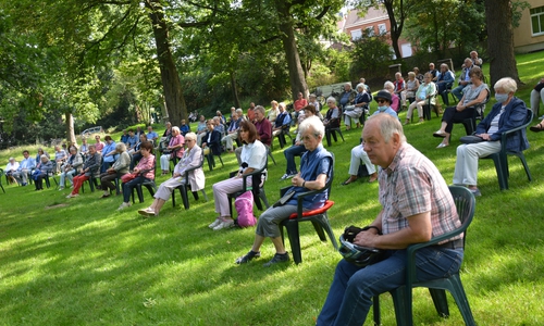 Die Besucher der Auftaktveranstaltung.