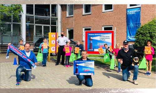 Die Grundschule Langelsheim/Astfeld wurde als Partnerschule für Zivilcourage ausgezeichnet