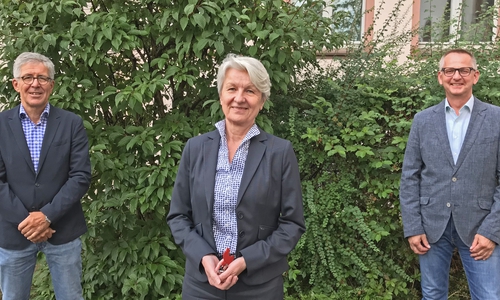 Vorstand des Stiftung Zukunftsfonds Asse von links: Dr. Rolf Mayer, Landrätin Christiana Steinbrügge, Samtgemeindebürgermeister Elm-Asse Dirk Neumann. 