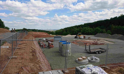 Vorbereitung des Bohrplatzes für die Bohrung Remlingen 10 im Sommer 2020.