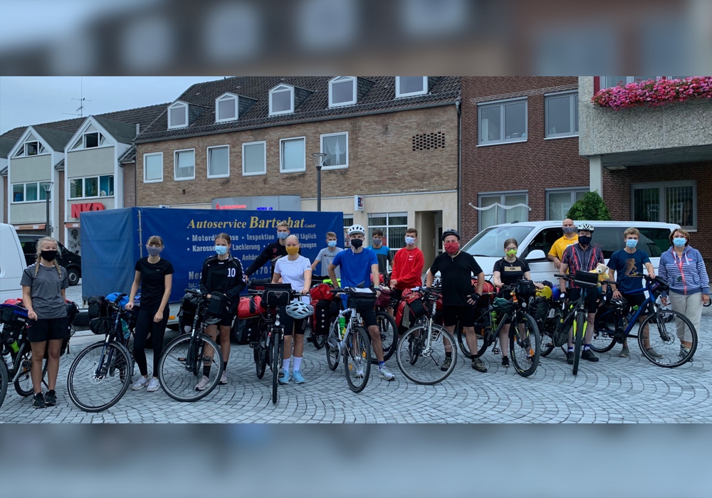 40 Jugendliche brechen zur Ostsee auf Mit dem Fahrrad