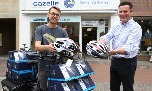 Der Helm ist ab sofort zu haben.