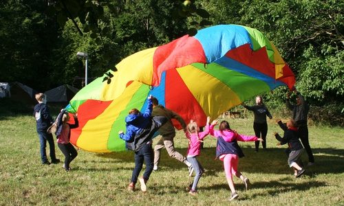 Die Kreisjugendpflege des Landkreises Wolfenbüttel hat auch dieses Jahr wieder die Ferienfreizeit in der Asse bei Groß Denkte durchgeführt.