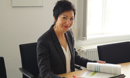  Immacolata Glosemeyer lädt am  9. September zur Telefonsprechstunde. 
