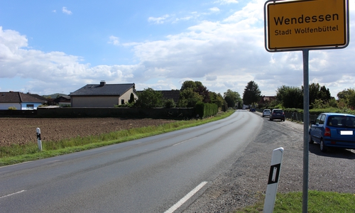 Um diese Straße in Wendessen geht es.