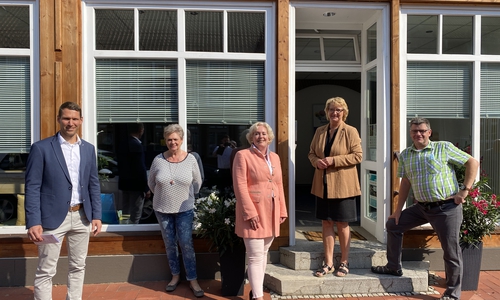 Die CDU-Bundestagsabgeordnete Ingrid Pahlmann besucht das neue Freiwilligenzentrum  in Wittingen.