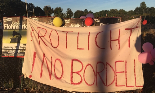 Die SPD stellt sich an die Seite der Anwohner, die gegen das geplante Bordell protestieren.