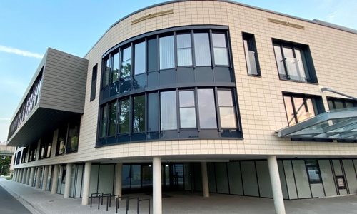 Am Klinikum Wolfsburg verzögert ein Wasserschaden die Inbetriebnahme der neu gebauten Kinderklinik.