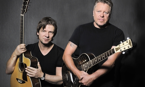 Richie Arndt und Gregor Hilden spielen im Paradiesgarten der KulturKirche St. Marien.