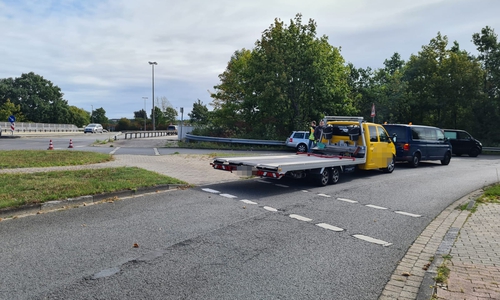 Die Radfahrerin wurde bei dem Unfall tödlich verletzt.