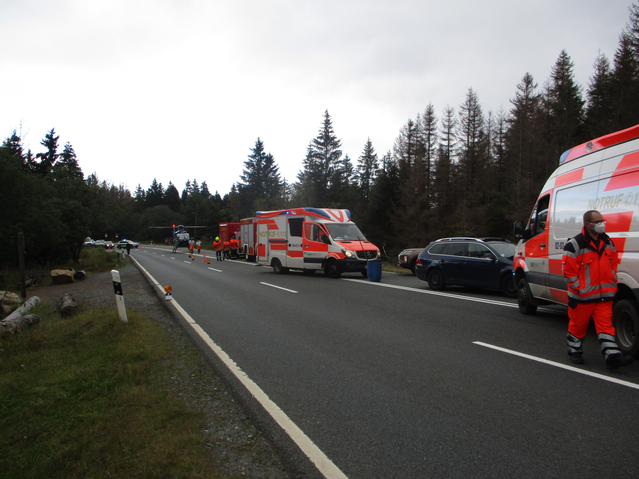 Wendemanöver Auf Der B 4 Führt Zu Unfall Mit Rettungshubschrauber ...