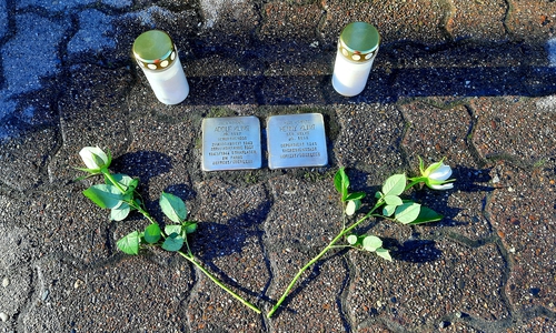 Die Stolpersteine wurden geputzt.