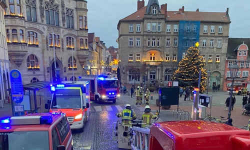 Die Straße musste kurzzeitig gesperrt werden. 