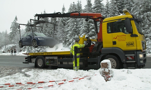 Wer wild parkt, wird abgeschleppt.