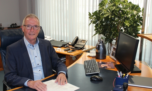Ernst Gruber leitet seit über 25 Jahren als Vorstand die Volksbank Wolfenbüttel.