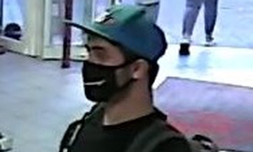 Die Polizei sucht nach diesem Mann.