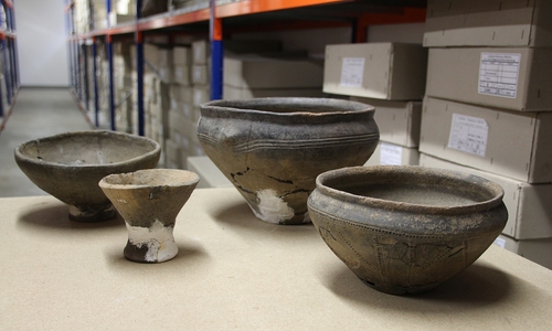 Was kam mit der Keramik auf den Tisch? Botanische und zoologische Funde geben Einblicke in die Ernährung vor 2000 Jahren.