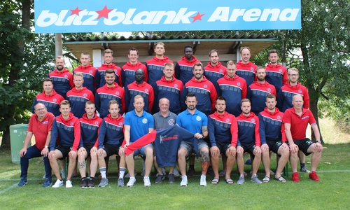 Die SG Roklum/Winnigstedt freut sich pünktlich zur Meisterschaftsrunde über neue Pullover.