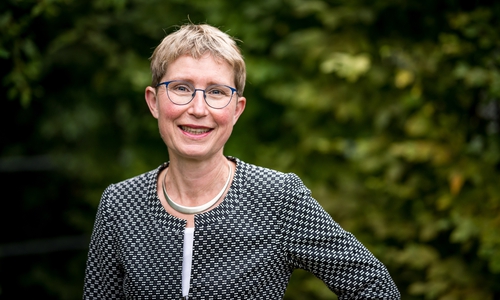 Sabine Kluth kandidiert für das Ratspräsidium, beziehungsweise das Amt der Stellvertretenden Ratsvorsitzenden. 