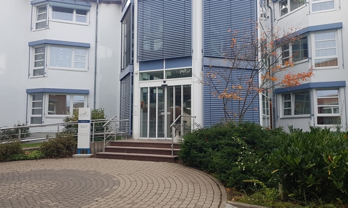 In Haus 11 der Klinik Dr. Fontheim herrscht Besuchsverbot