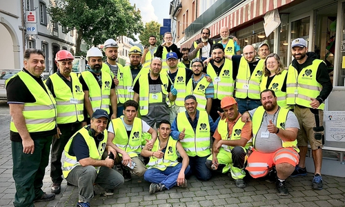 Die syrischen Freiwilligen im Flutgebiet. 