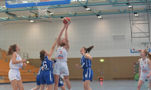 Lara Bosse beim Wurf.