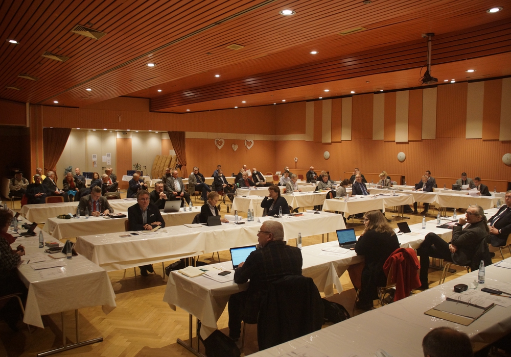 Der Rat der Stadt Goslar bei seiner konstituierenden Sitzung. 