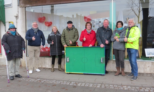 Die Tipp Kick Platte wurde übergeben.