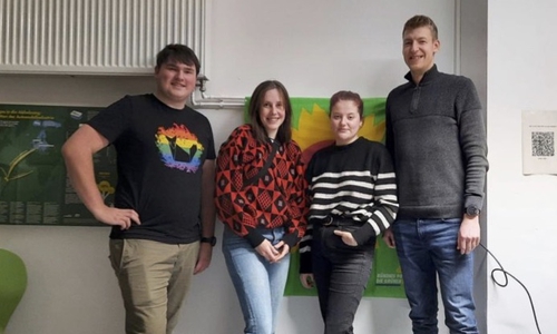 Nico Söhnel (politischer Geschäftsführer), Gretha Rischbieter und Vivien Hoppe (Sprecherinnen) sowie Torben Petersen (Kassierer) (v. li.).