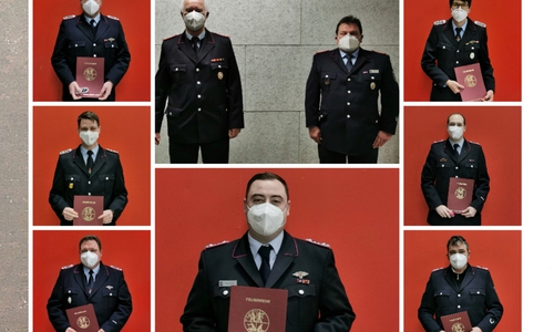 Die beförderte Kameraden und die wiedergewählten Gemeindebrandmeister: Von links oben nach links unten: André Kohaupt, Lukas Hans, Sven Lupp. Von Mitte oben bis Mitte unten: Jürgen Ebers und Detlef Hoyer, Marcel Hertel. Von rechts oben nach rechts unten: Daniel Tautz, Leon Fischer, Oliver Danz.