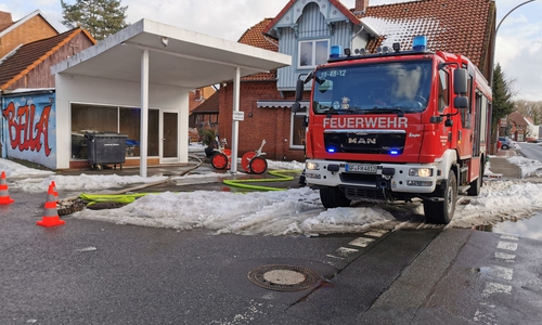 Die Feuerwehr musste den Keller auspumpen