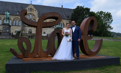 Die Goslarer Kaiserpfalz ist nach wie vor der beliebteste Ort für Trauungen – auch ohne die Love-Hate-Skulptur.