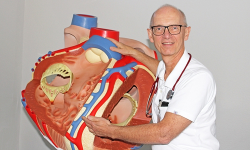 Prof. Dr. Dirk Hausmann, Ärztlicher Direktor und Chefarzt der Klinik für Innere Medizin – Kardiologie. 