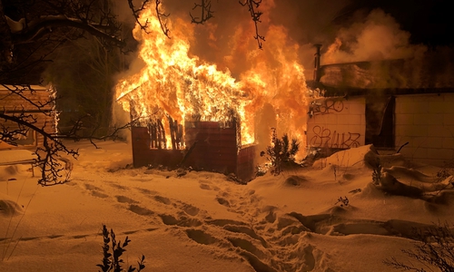 Die Feuerwehr sah sich mit einer schwierigen Situation konfrontiert. 