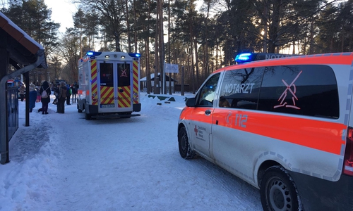 Der Rettungsdienst am Tankumsee.