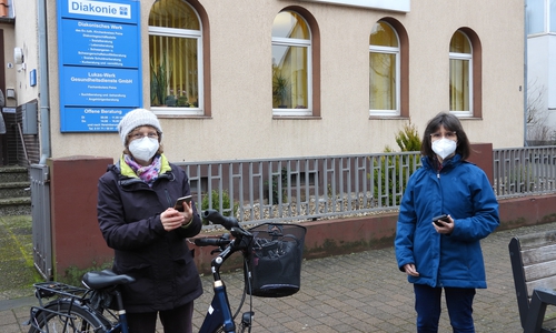 Anja Jäkel links im Bild und Bettina Mai haben den Actionbound mitgestaltet.
