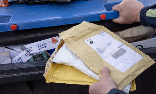 Eine Luftpolstertasche gehört nicht in den Papiermüll