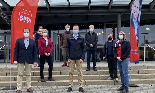 Von links: Jan Schröder, Dr. Anne-Christine Baller, Katrin Herrmann, Thorsten Ohms, Dennis Berger, Ralf Achilles, Andre Volke und Inga Dixon.