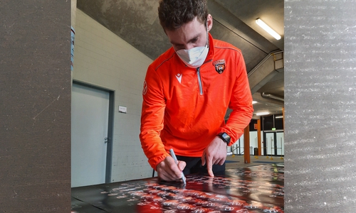 Gerrit Fauser bei der Autogrammstunde.