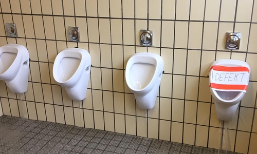 Die Toiletten am Rosenwall bleiben diese Woche noch zu.